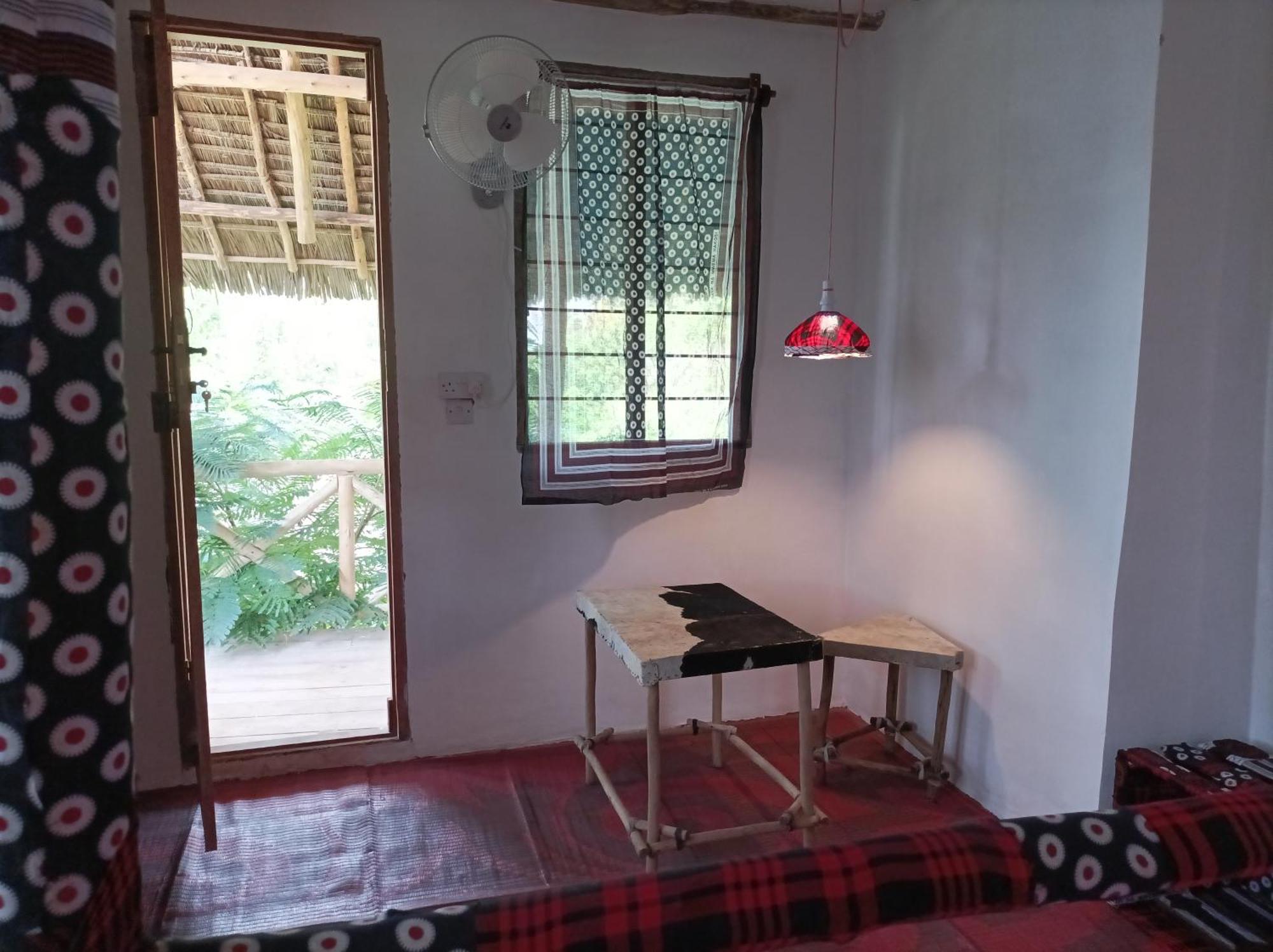Mamarasta Bed & Breakfast Bwejuu Exterior foto