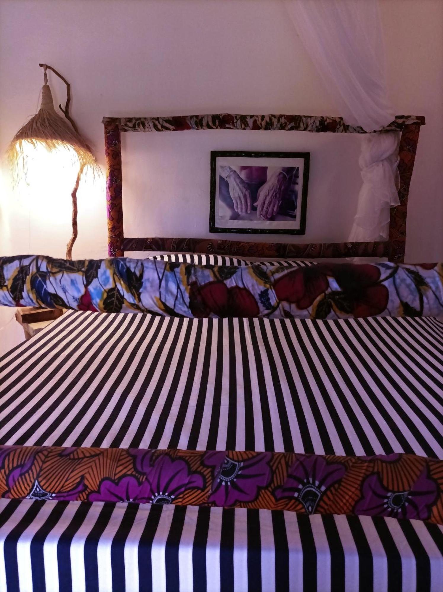 Mamarasta Bed & Breakfast Bwejuu Exterior foto