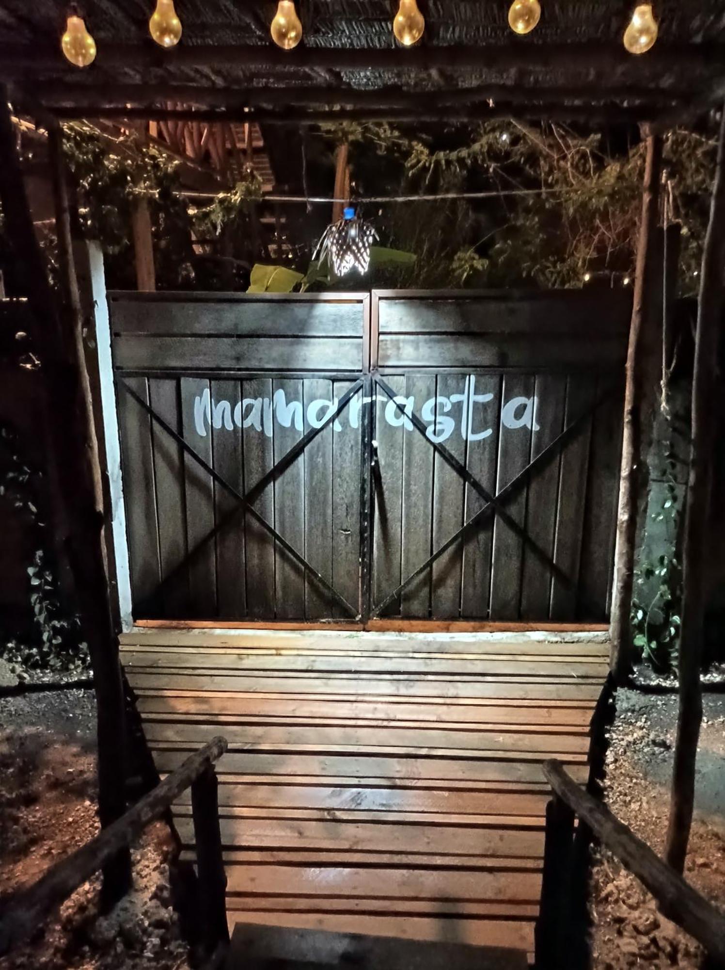 Mamarasta Bed & Breakfast Bwejuu Exterior foto