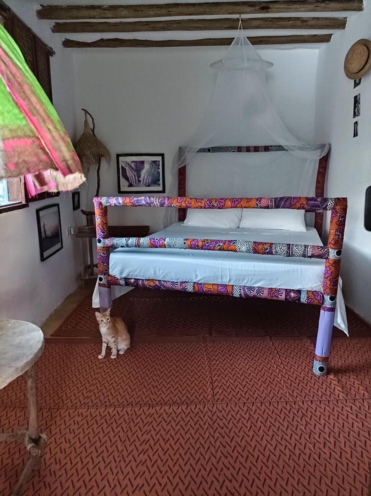Mamarasta Bed & Breakfast Bwejuu Exterior foto